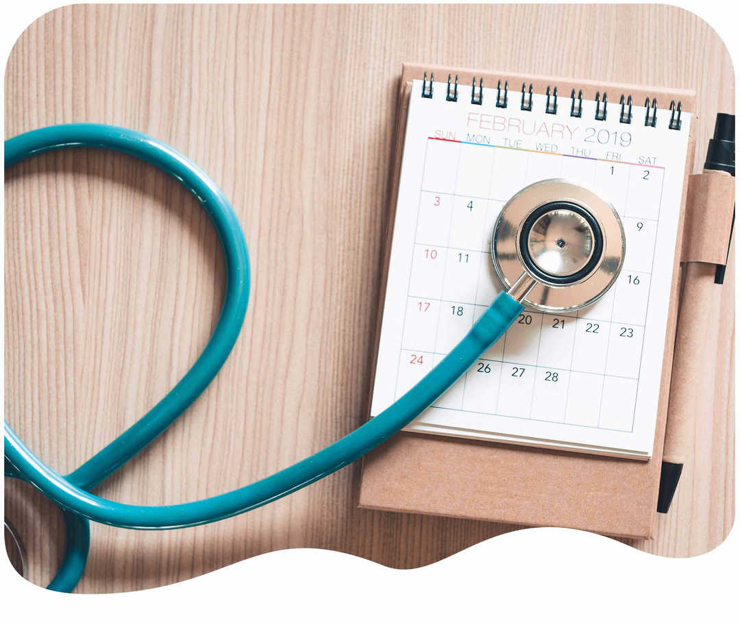 Stethoskop und Notizblock