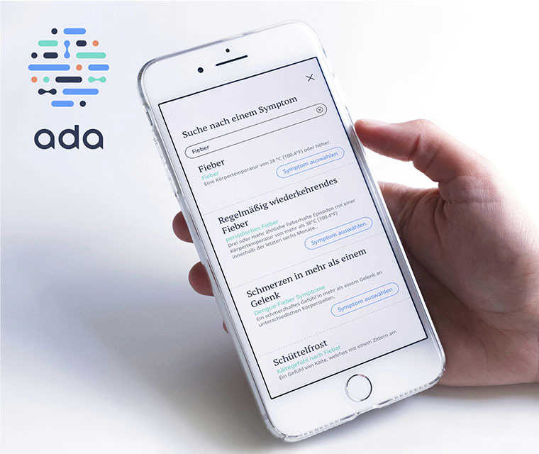 Tablet mit der ADA App und Logo